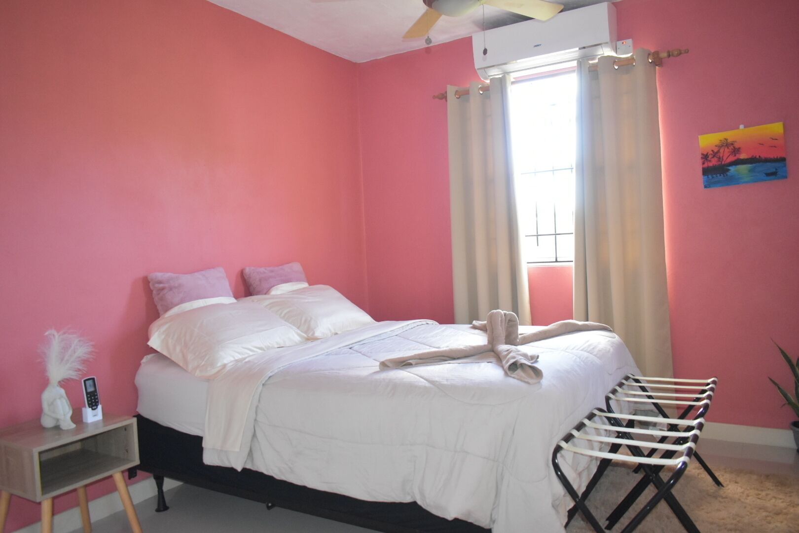 1 chambre, fer et planche à repasser, Wi-Fi gratuit, draps fournis