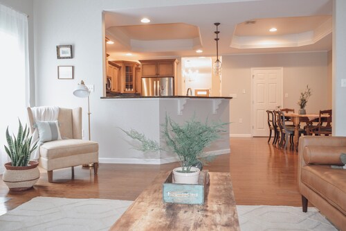 Historic Creekside Townhome in Chambersburg