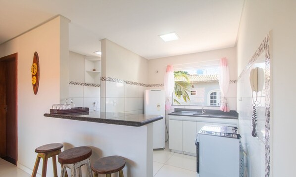 Basic Apartment | Private kitchen - Apt in Condo w/ Pool 850m From the Beach - Srr0007 (Porto Seguro)