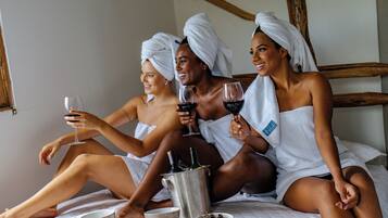 热石按摩、深层组织按摩、瑞典式按摩、产前按摩、泰式按摩、运动按摩