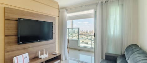 Basic Apartment | Living area