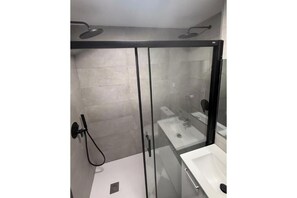 Towels, toilet paper