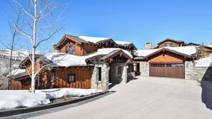 House (5 Bedrooms) | Interior - Ski-in Ski-out Deer Valley Hot Tub, Fire Pit, Views Silver Sun by Avantstay (Park City)