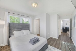 4 Schlafzimmer, Bügeleisen/Bügelbrett, WLAN, Bettwäsche
