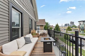 Terrace/patio - Central Fort Wayne Apartment | Triplex Residence (Fort Wayne)