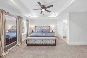 3 bedrooms, iron/ironing board, WiFi, bed sheets