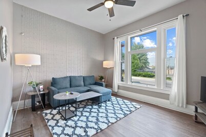 Apartment Rental | Downtown Location, Parking Included