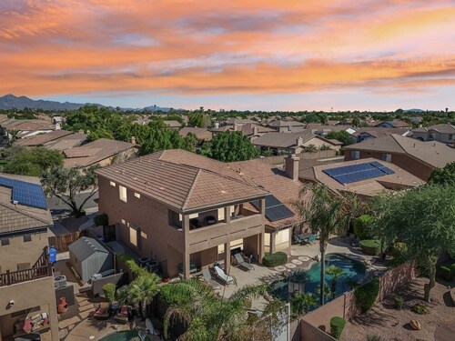 Spacious Escape | Pool, Hot Tub & Room for Up to 14 Guests