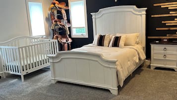 4 bedrooms, iron/ironing board, travel crib, free WiFi