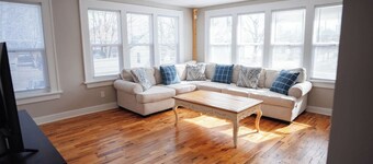 Fort Wayne Apartment with 2 Queen Beds | Comfortable Stay