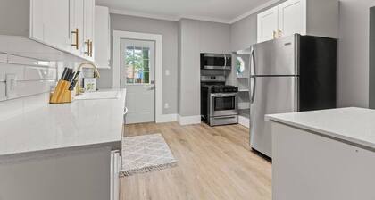 Spacious 2BR Retreat • Pet-Friendly & Cozy!