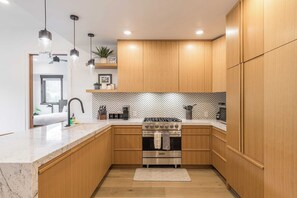 Casa (2 Bedrooms) | Interior