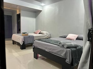 1 bedroom, iron/ironing board, WiFi, bed sheets - Esmeralda Residence (Agua Buena)