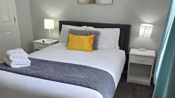 2 slaapkamers, een strijkplank/strijkijzer, wifi, beddengoed