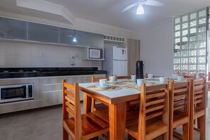 Basic Villa | Private kitchen