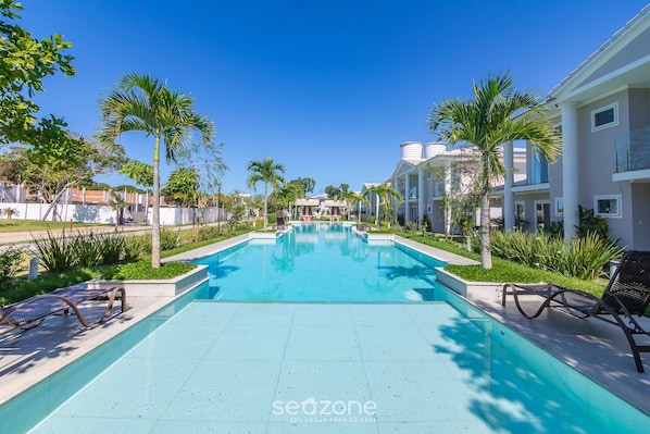 Basic Villa | Pool