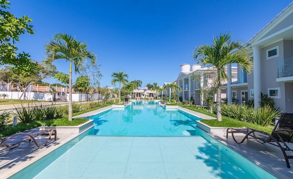 Basic Villa | Pool | Outdoor pool