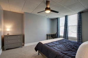1 chambre, fer et planche à repasser, Wi-Fi, literie fournie