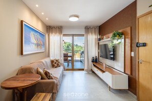 Living area - Apto 2Qts em Cond. c/ Piscina - Itacimirim RJH0101 (Camaçari)