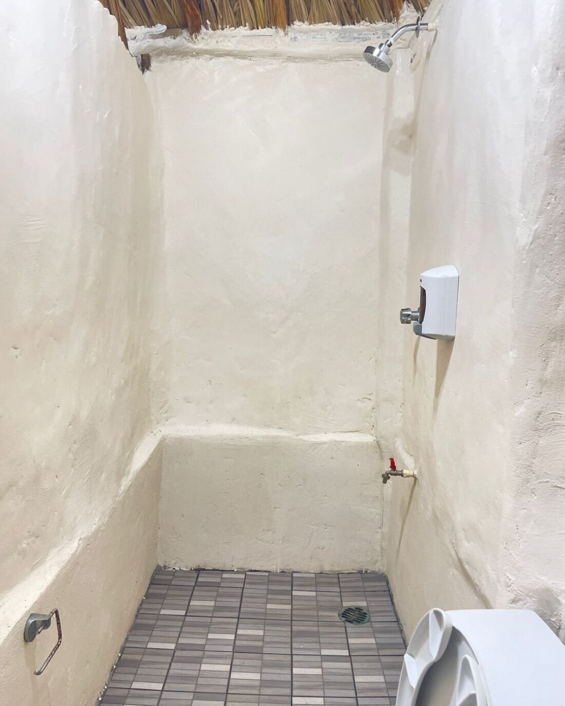 Dusche, Handtücher, Seife, Toilettenpapier