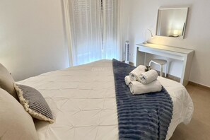 2 bedrooms, bed sheets