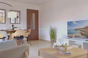 Interior - Palmar Breeze: stylish apt with pool view (Arona)