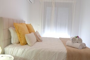 2 bedrooms, iron/ironing board, Internet, bed sheets