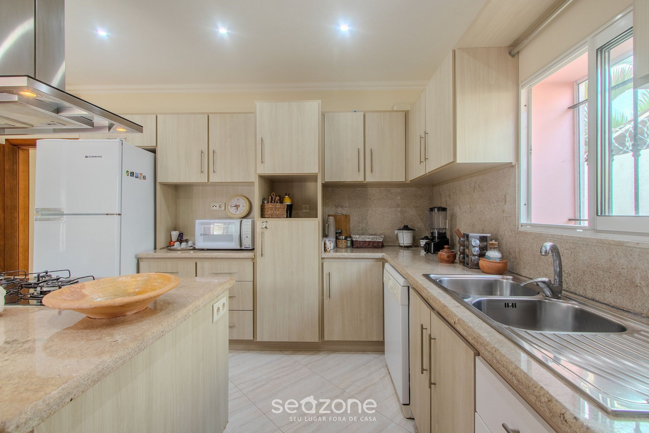 Vila | Dapur pribadi | Peralatan masak/sendok-piring