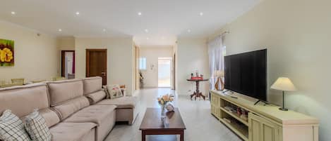 Villa | Living area | TV