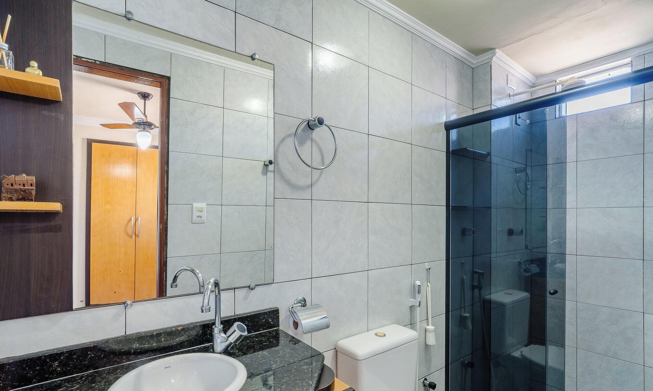 Apartamento básico | Banheiro