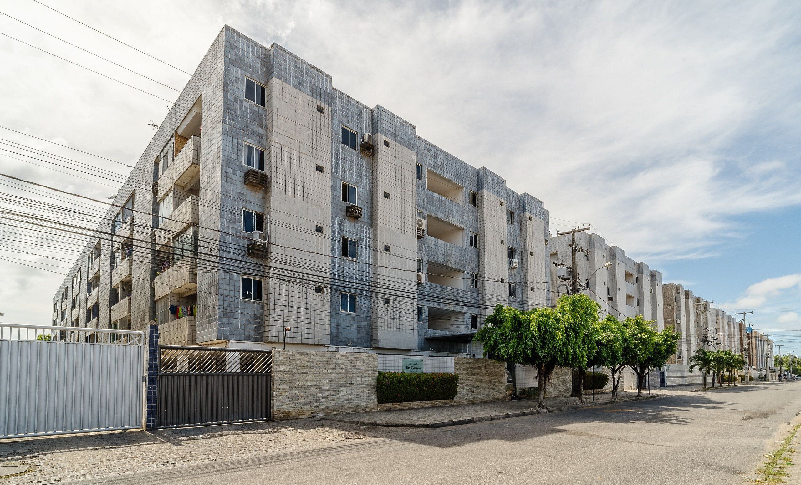 Basic Apartment | Exterior