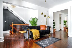 Luxury House, Non Smoking, Pets allowed | Living area