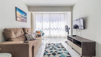 Basic Apartment | Living area