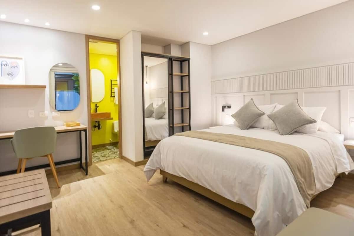 In-room safe, free WiFi, individually furnished, bed sheets