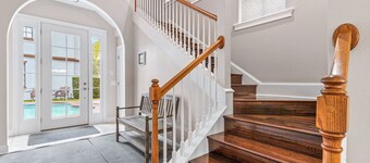 Inviting 5BR Villa in Reunion Resort