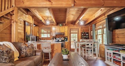 Memorial Day at Blackberry Patch - Close to Callaway Gardens!