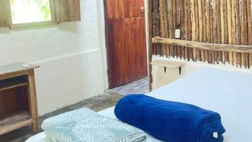 1 bedroom, internet, bed sheets