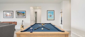 Mountain Lover by Avantstay Luxe Escape w/ Views Hot Tub, Gym, Movie Theater