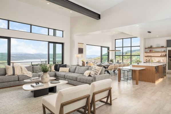 House (6 Bedrooms) | Interior - Mountain Lover by Avantstay Luxe Escape w/ Views Hot Tub, Gym, Movie Theater (Heber City)