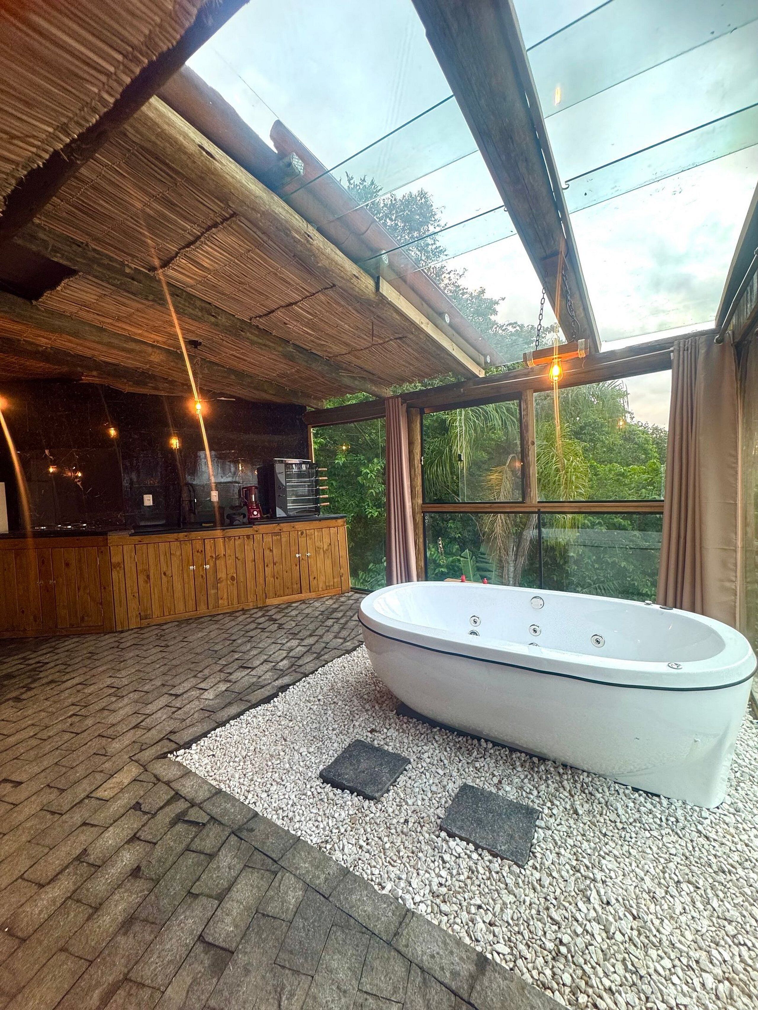 Bain à remous extérieur