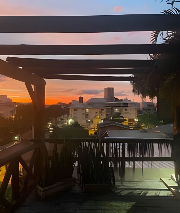 Comfort Suite, Garden View | Property grounds