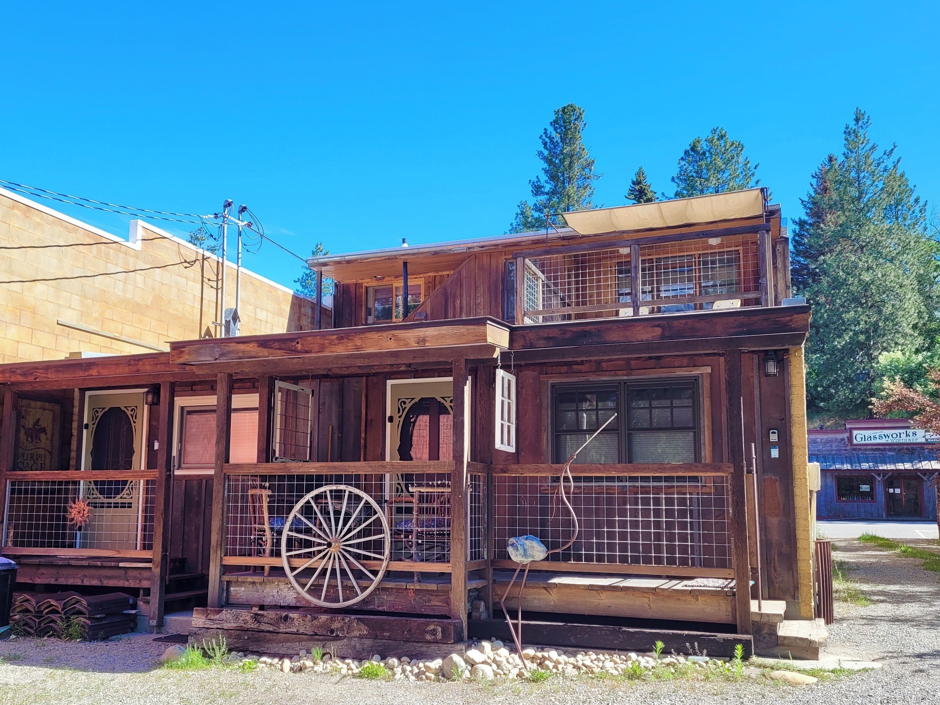 The Purple Sage from the back, looking up at the Park Place deck