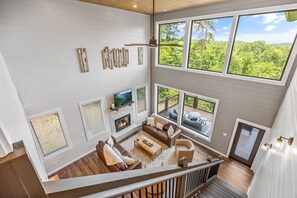 Smart TV, fireplace, video games