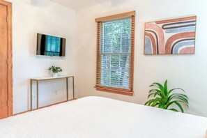 2 dormitorios, tabla de planchar con plancha, Internet y ropa de cama
