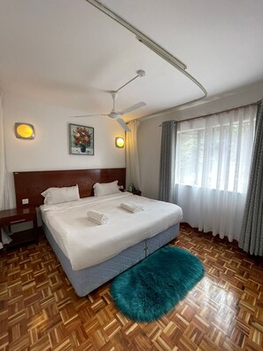 1 室のベッドルーム、アイロン / アイロン台、WiFi、ベッドシーツ