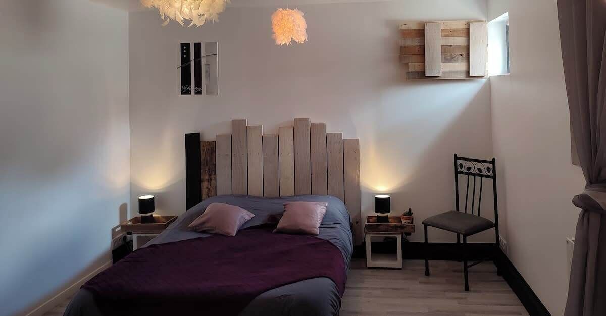 2 dormitorios, tabla de planchar con plancha, cuna de viaje y wifi