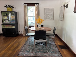 Dining - The Sage | Whimsical Cottage Near IU, Downtown | 2 BR ·1 Bath ·Sleeps 5 (Bloomington)