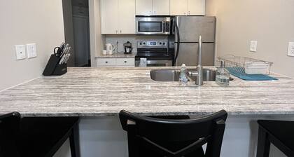 PARIS - 2 beds / Free garage parking / Downtown Salt Lake City