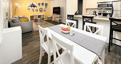 PARIS - 2 beds / Free garage parking / Downtown Salt Lake City