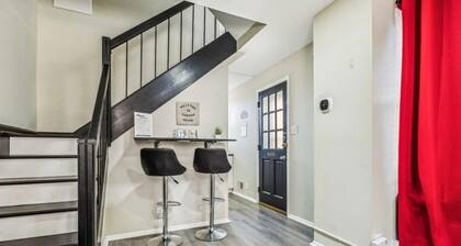 Camden's Little Charm-Walking Distance Stadium & Convention, University of MD